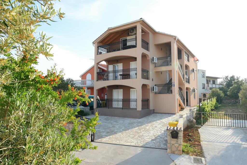 Apartmani Natasa Nino Jezera, Murter Εξωτερικό φωτογραφία