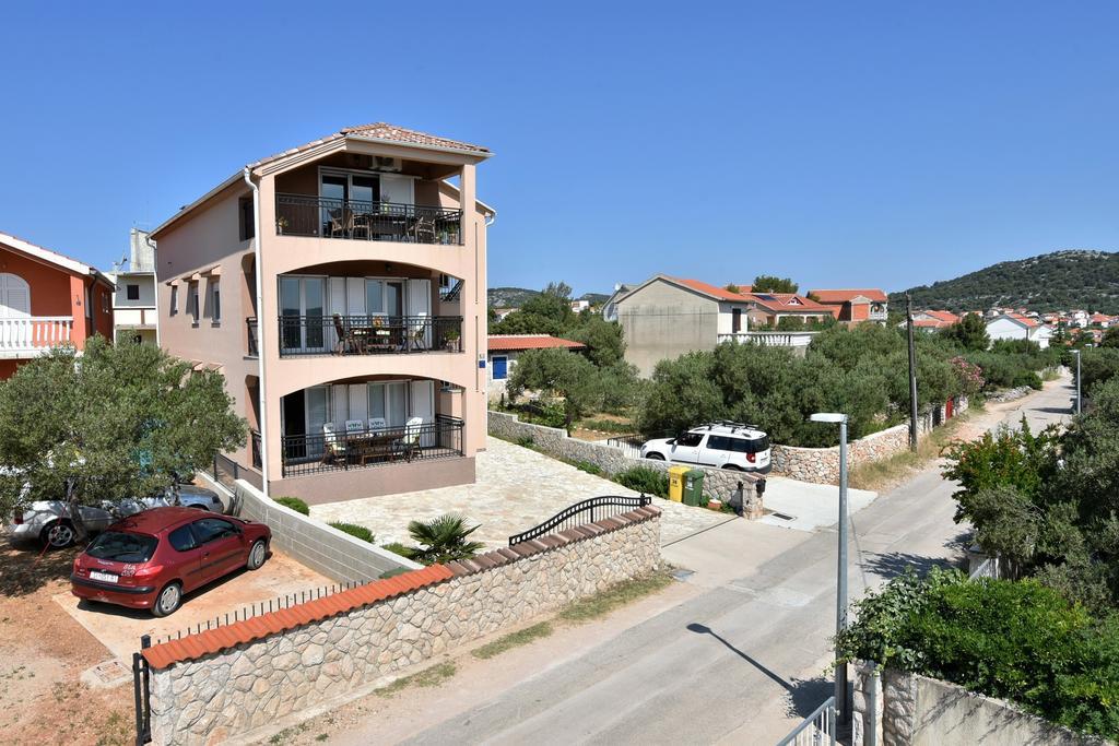 Apartmani Natasa Nino Jezera, Murter Εξωτερικό φωτογραφία