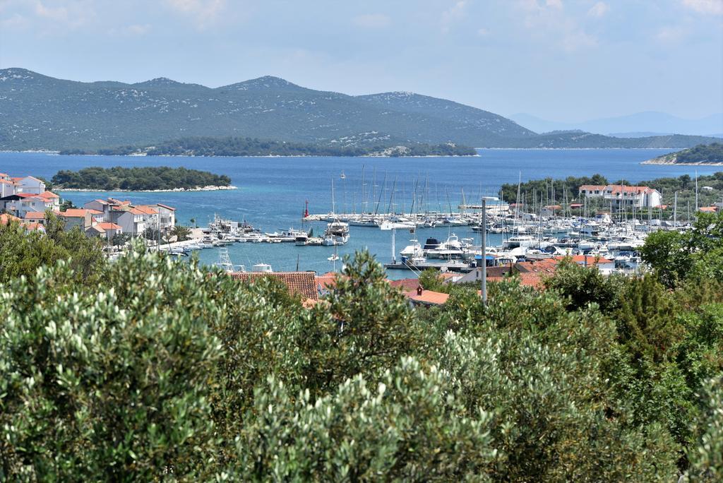 Apartmani Natasa Nino Jezera, Murter Εξωτερικό φωτογραφία